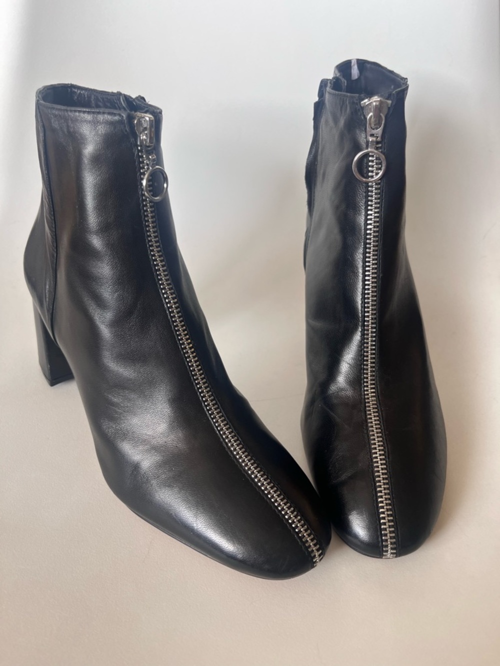 Rebecca Minkoff Black Leather Zip Front Block Heel Ankle Boots Booties Size 9